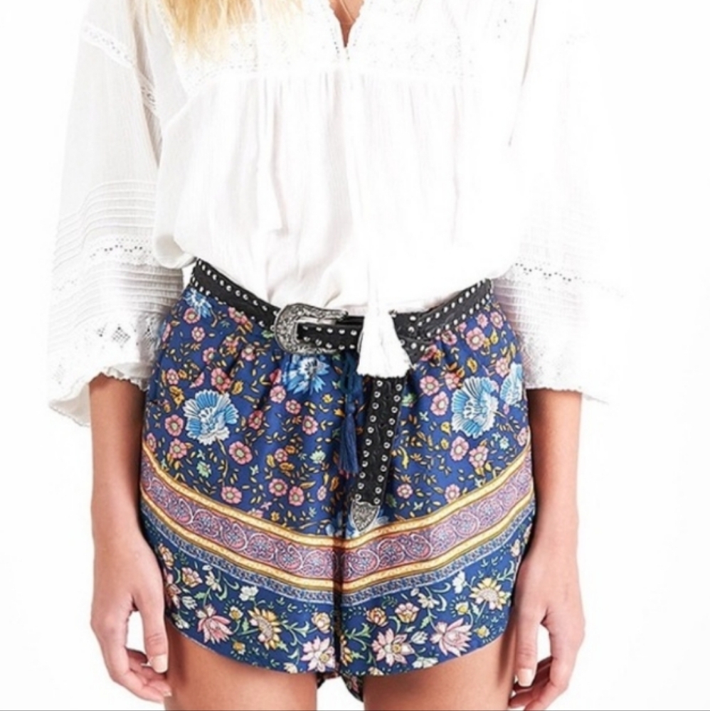 Spell Studded Leather Belt M/l - Picture 4 of 5